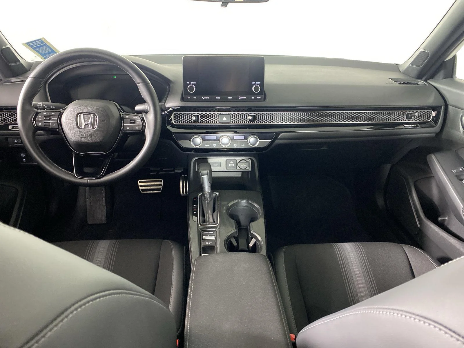 Used 2024 Platinum White Pearl Honda Sport image 21