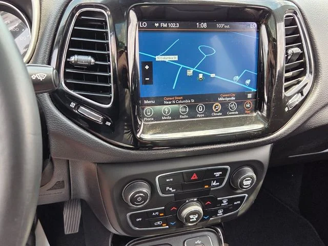 Used 2018 Blue Jeep Limited image 20