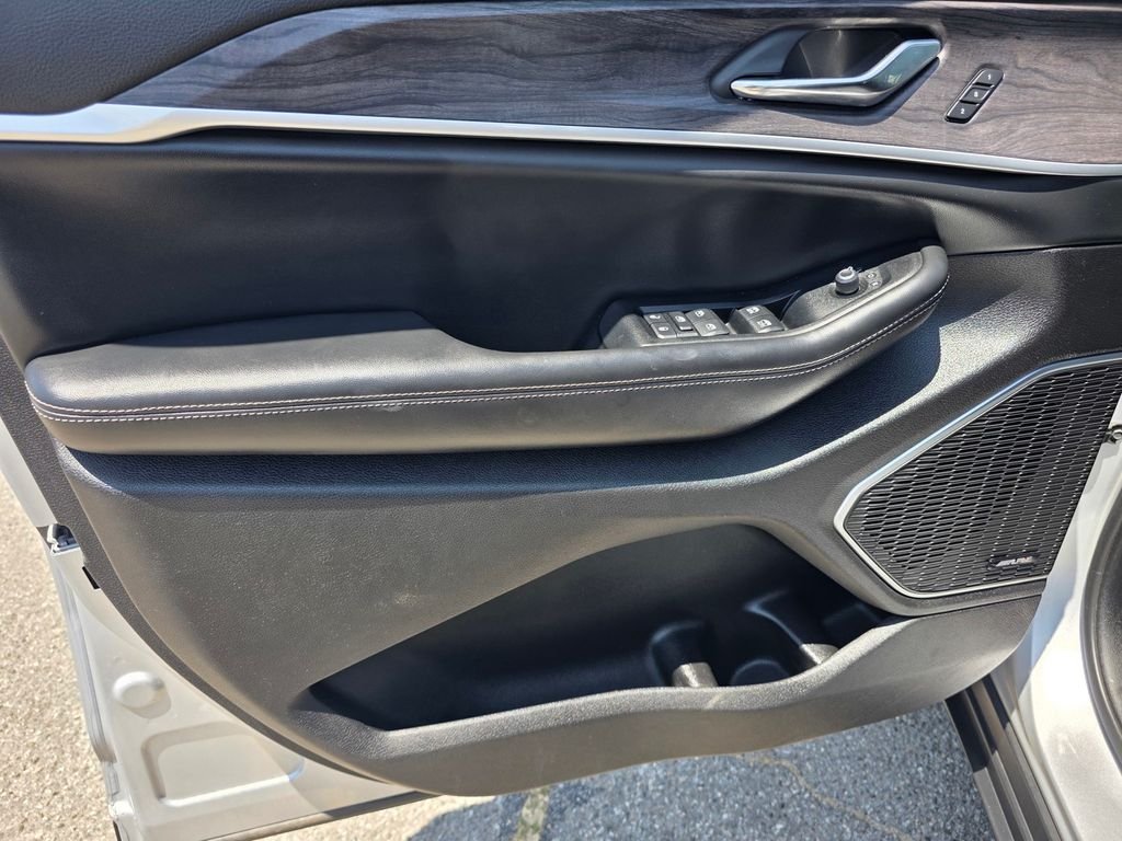 Certified Used 2024 Silver Jeep 4xe image 13