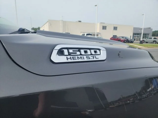 Used 2019 Gray Ram Big Horn/Lone Star image 9