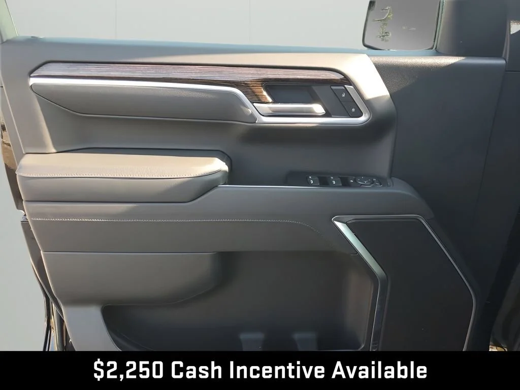 New 2026 Onyx Black GMC Elevation image 31