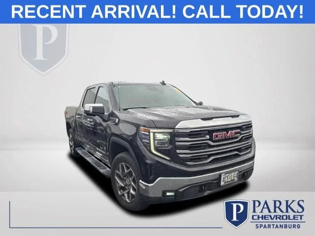 2023 GMC Sierra 4WD Crew Cab Short Box SLT's photo