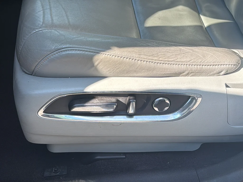 Used 2020 Silver Acura 3.5L image 18