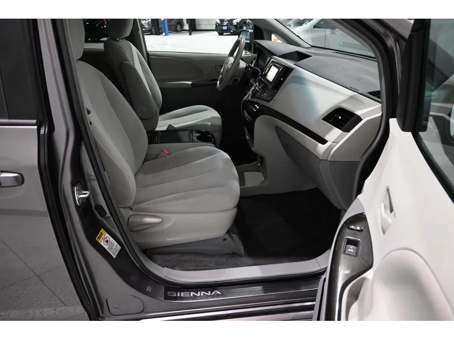 Used 2013 GRAY Toyota LE Mobility Handicap Van image 15
