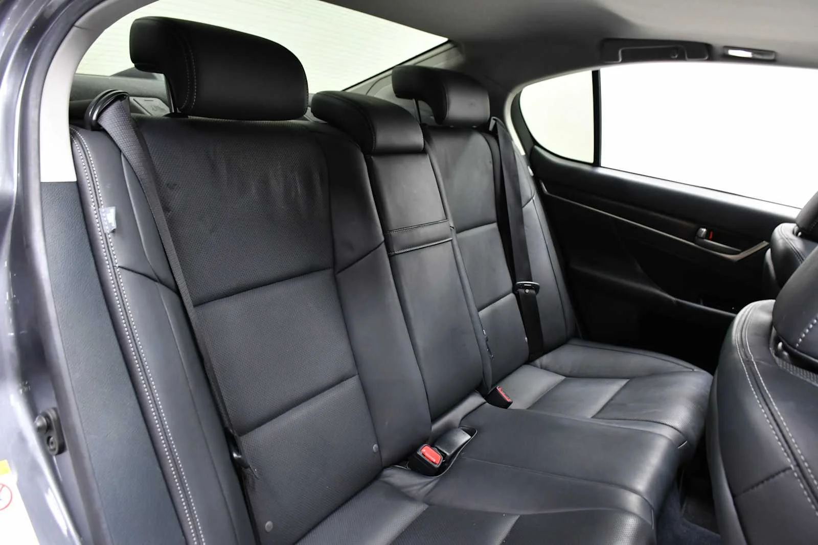 Used 2013 Nebula Gray Pearl Lexus  image 28