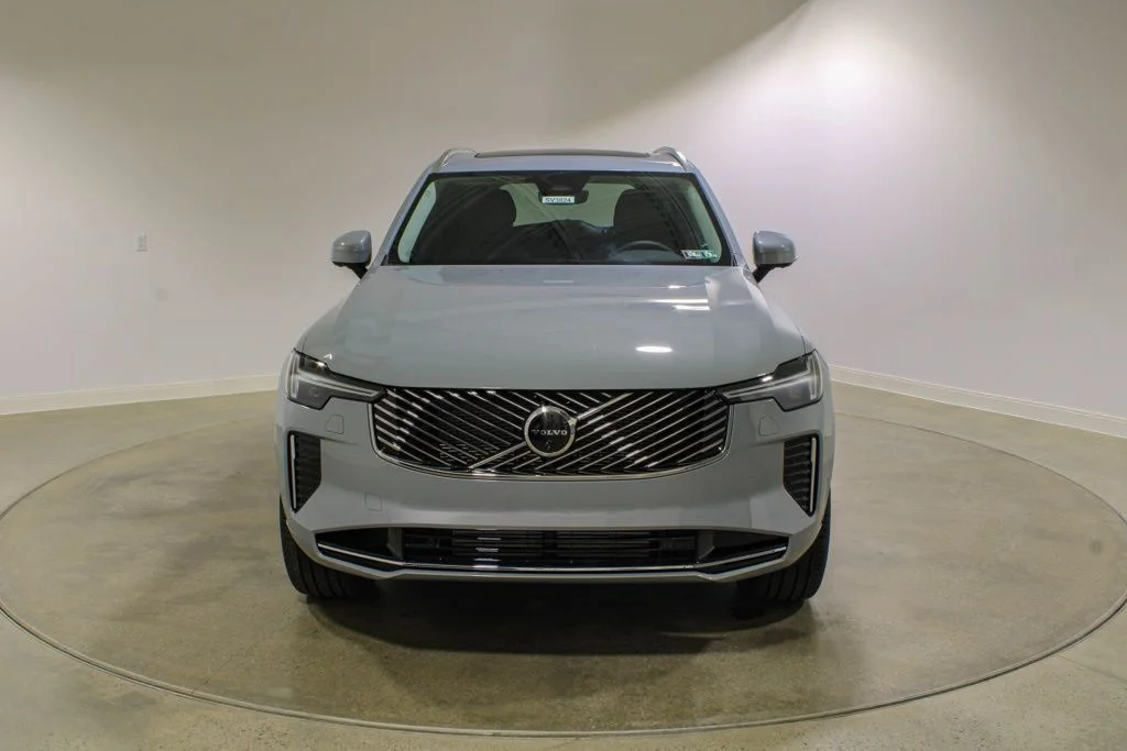 New 2026 Gray Metallic Volvo T8 Plus image 8