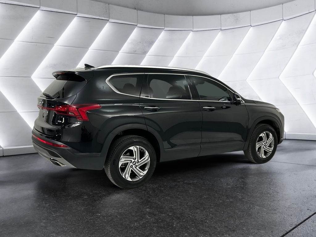 Used 2023 Black Hyundai SEL image 4