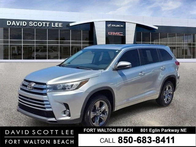 Used 2017 Celestial Silve Toyota Limited image 1