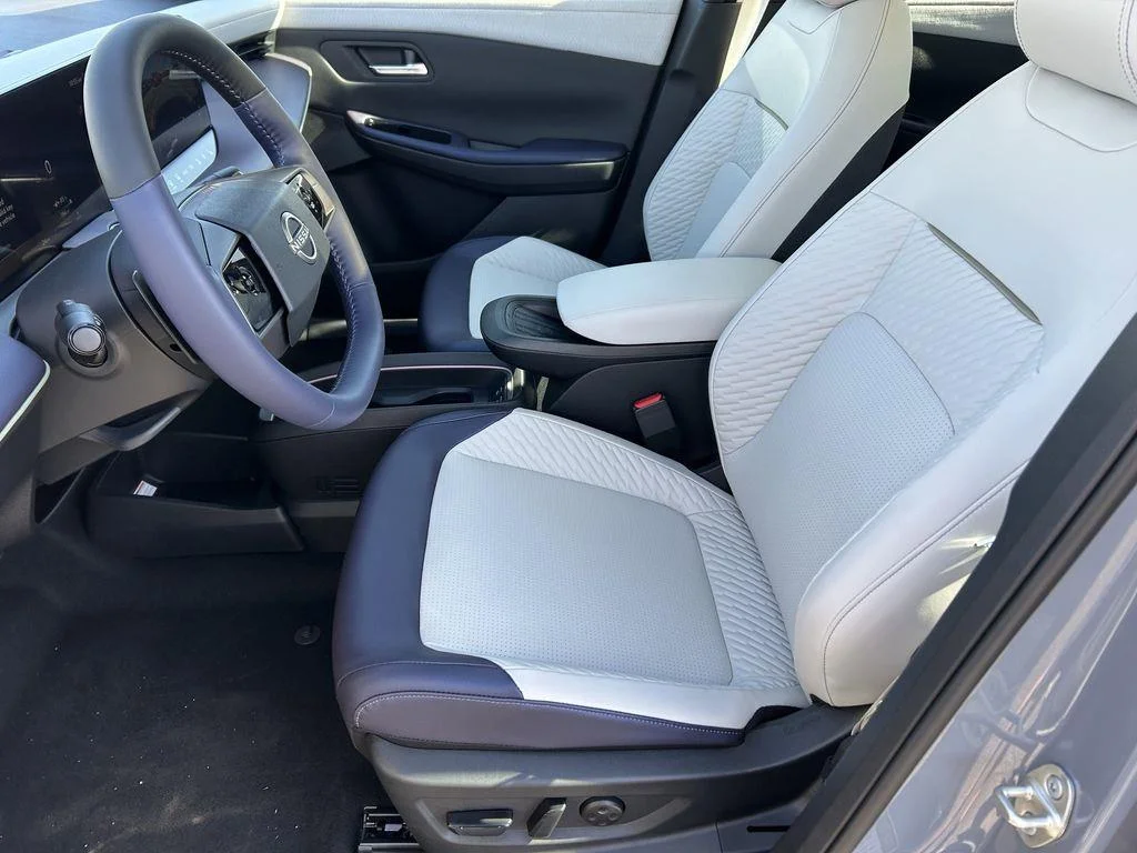 2026 Nissan LEAF Platinum+ - Photo 13