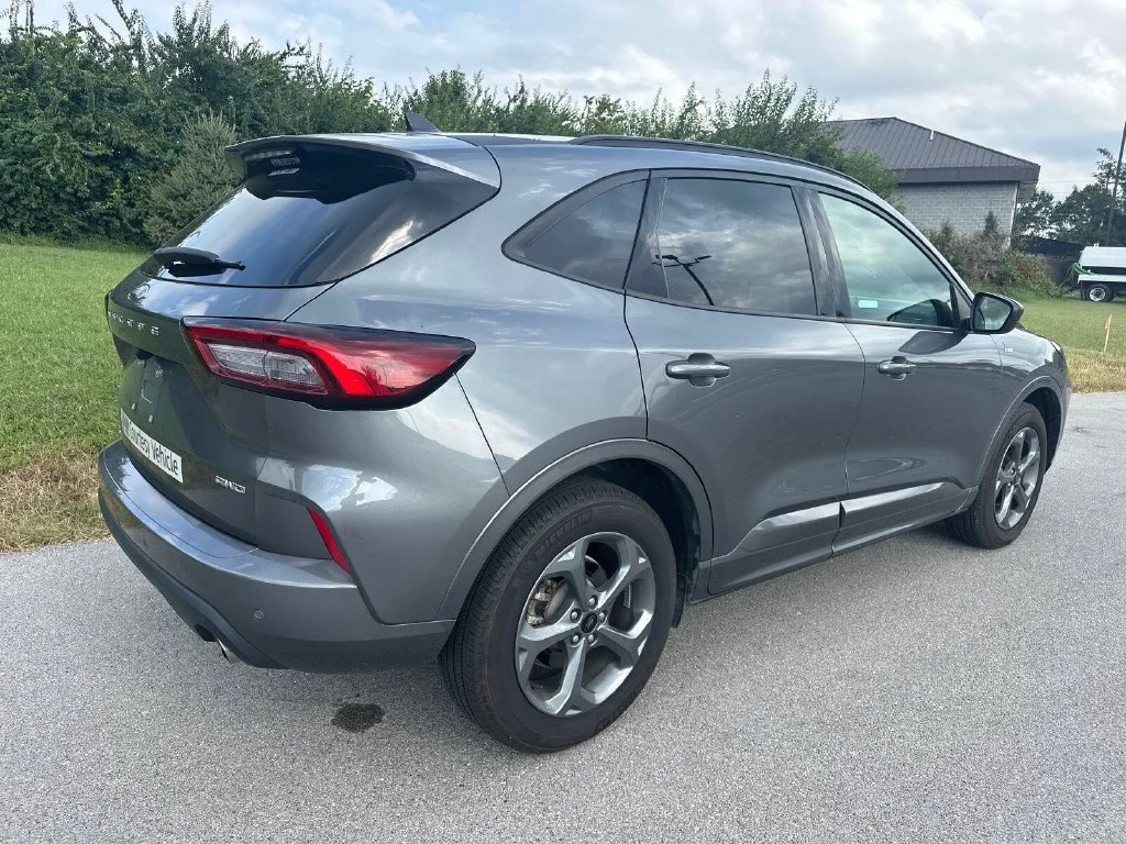 Used 2024 Gray Ford ST-Line image 12