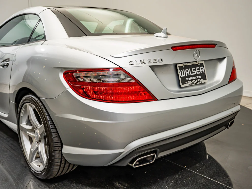 Used 2013 Silver Mercedes-Benz SLK 250 image 20