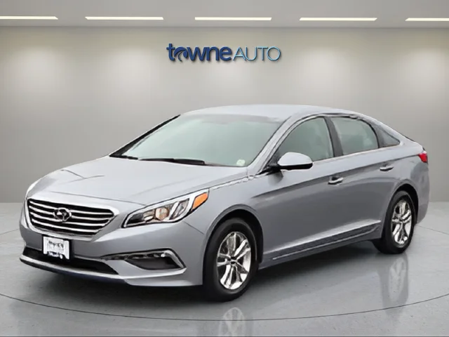 Used 2015 Gray Hyundai SE image 3