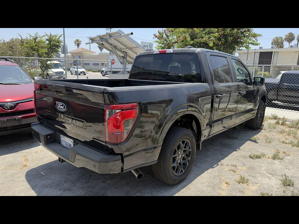 Used 2026  FORD TRUCK STX image 4