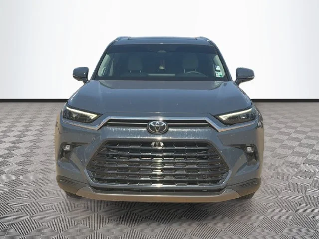 Certified Used 2025 White Toyota Limited image 2