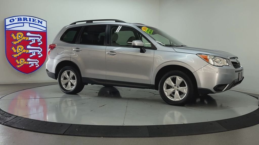 Used 2016 Ice Silver Metallic Subaru 2.5i Premium image 3