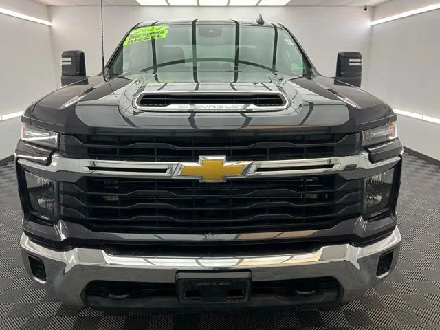 Used 2024 Gray Chevrolet LT image 2