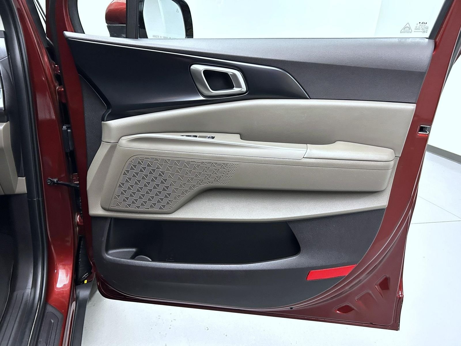 Used 2025 Red Kia LXS image 16