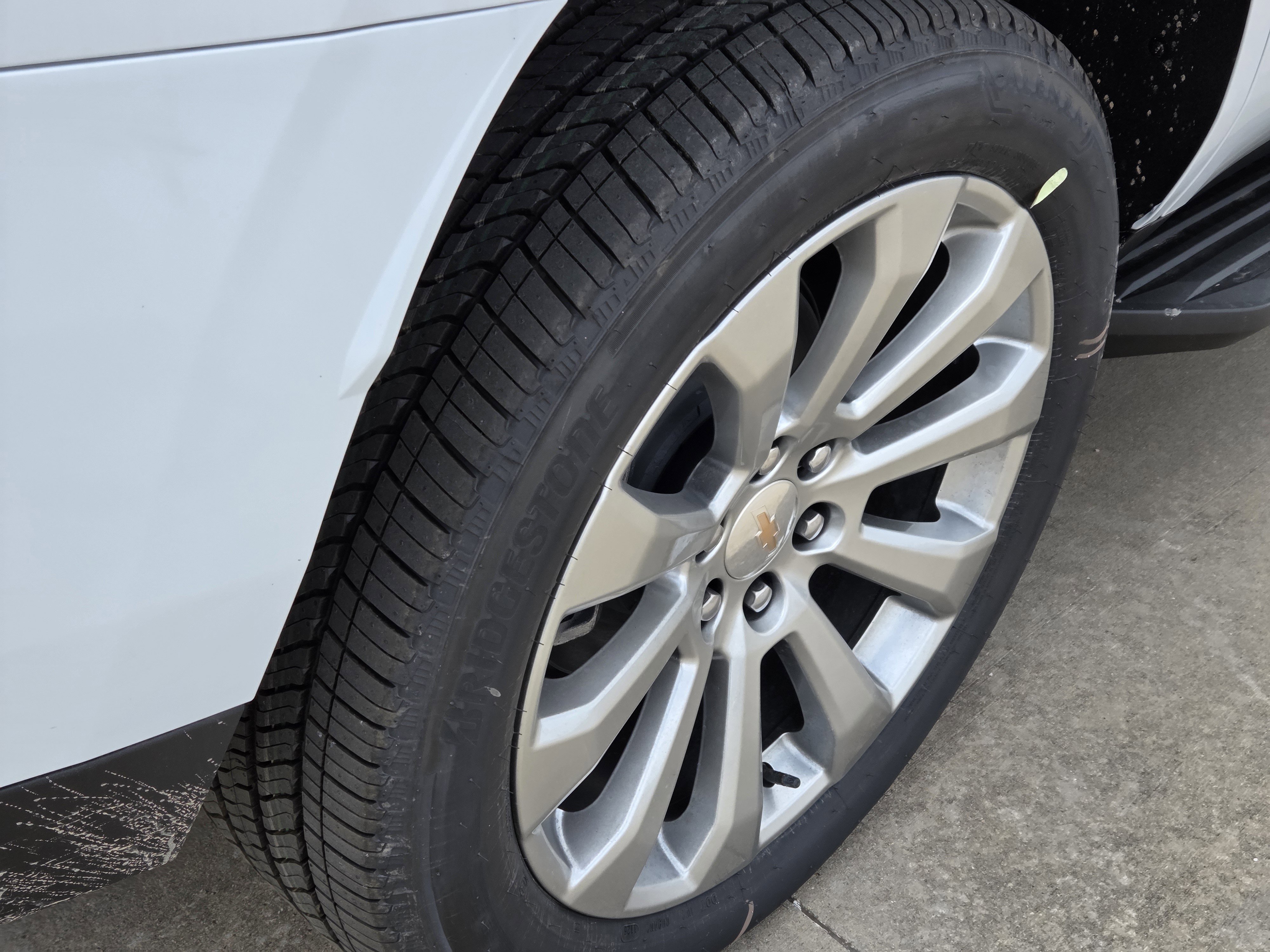 New 2026 Polar White Tricoat Chevrolet Premier image 6
