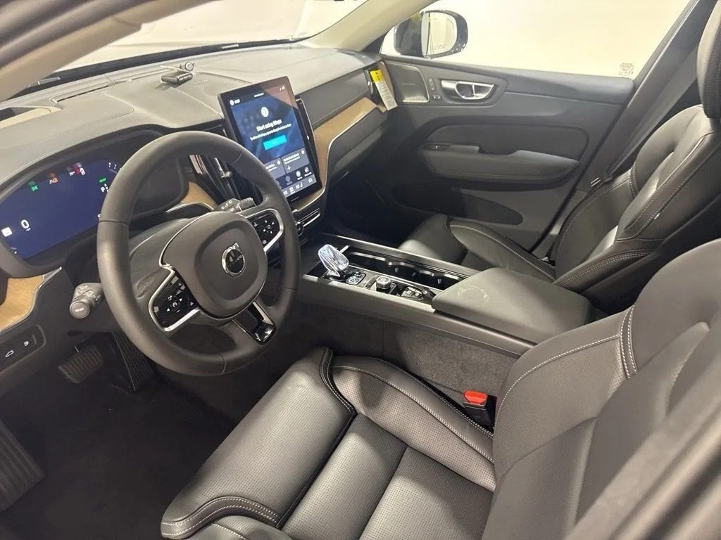 New 2026 Onyx Black Metallic Volvo T8 Ultra image 18