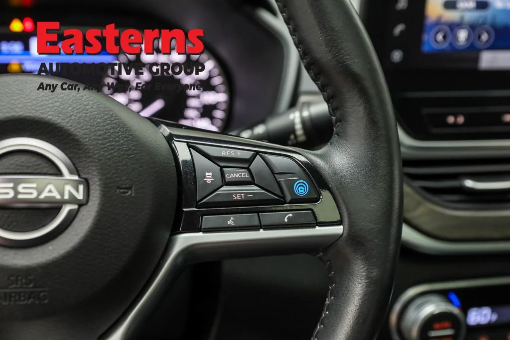 Used 2023 Black Nissan 2.5 SL image 15