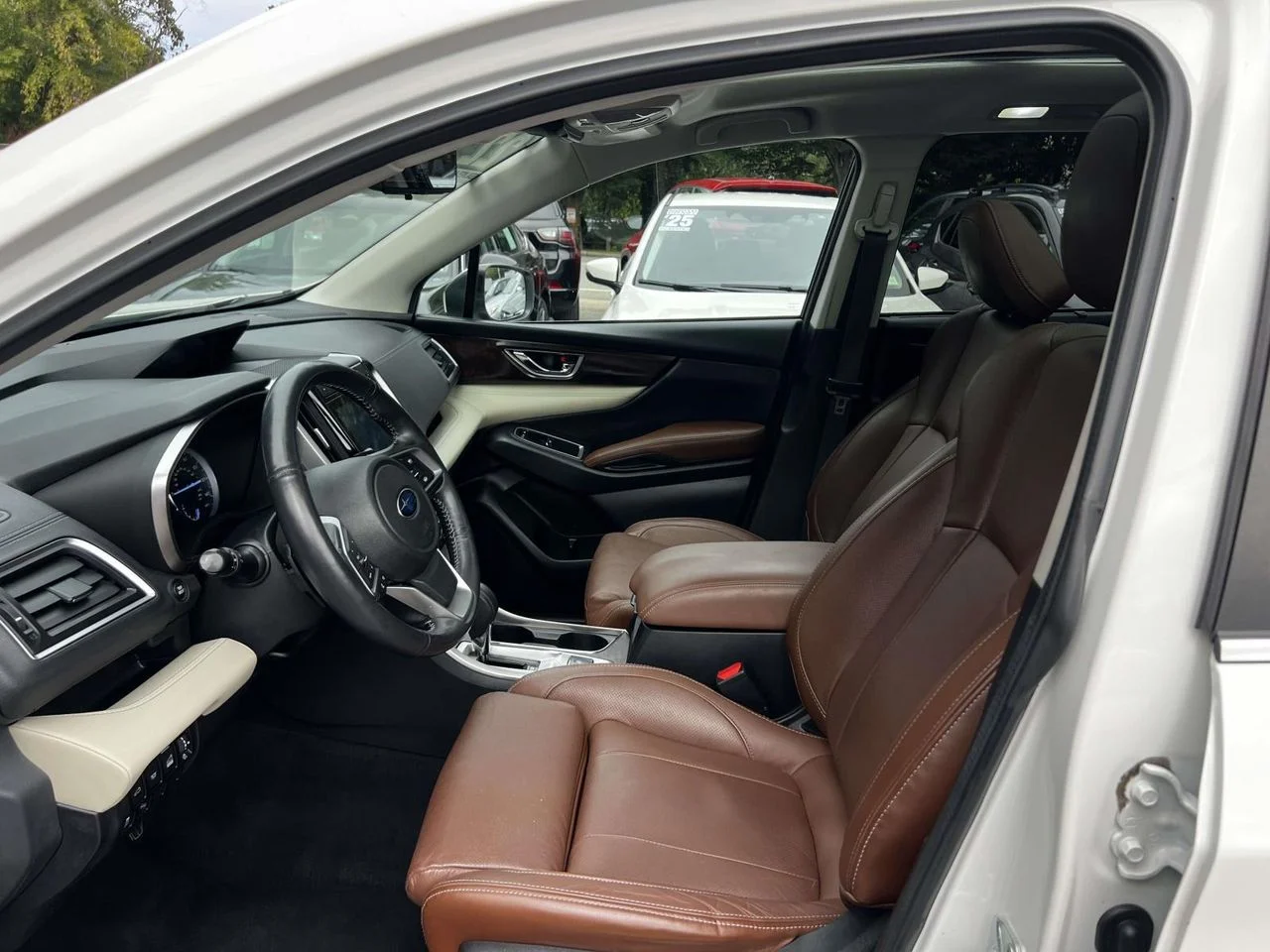 Used 2022 Crystal White Pearl Subaru Touring image 23