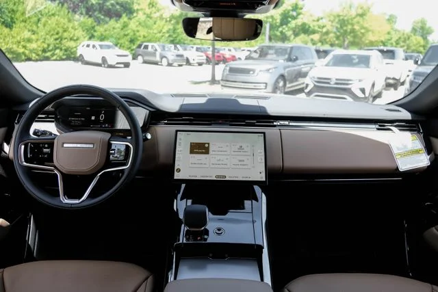 New 2026  Land Rover SE image 18