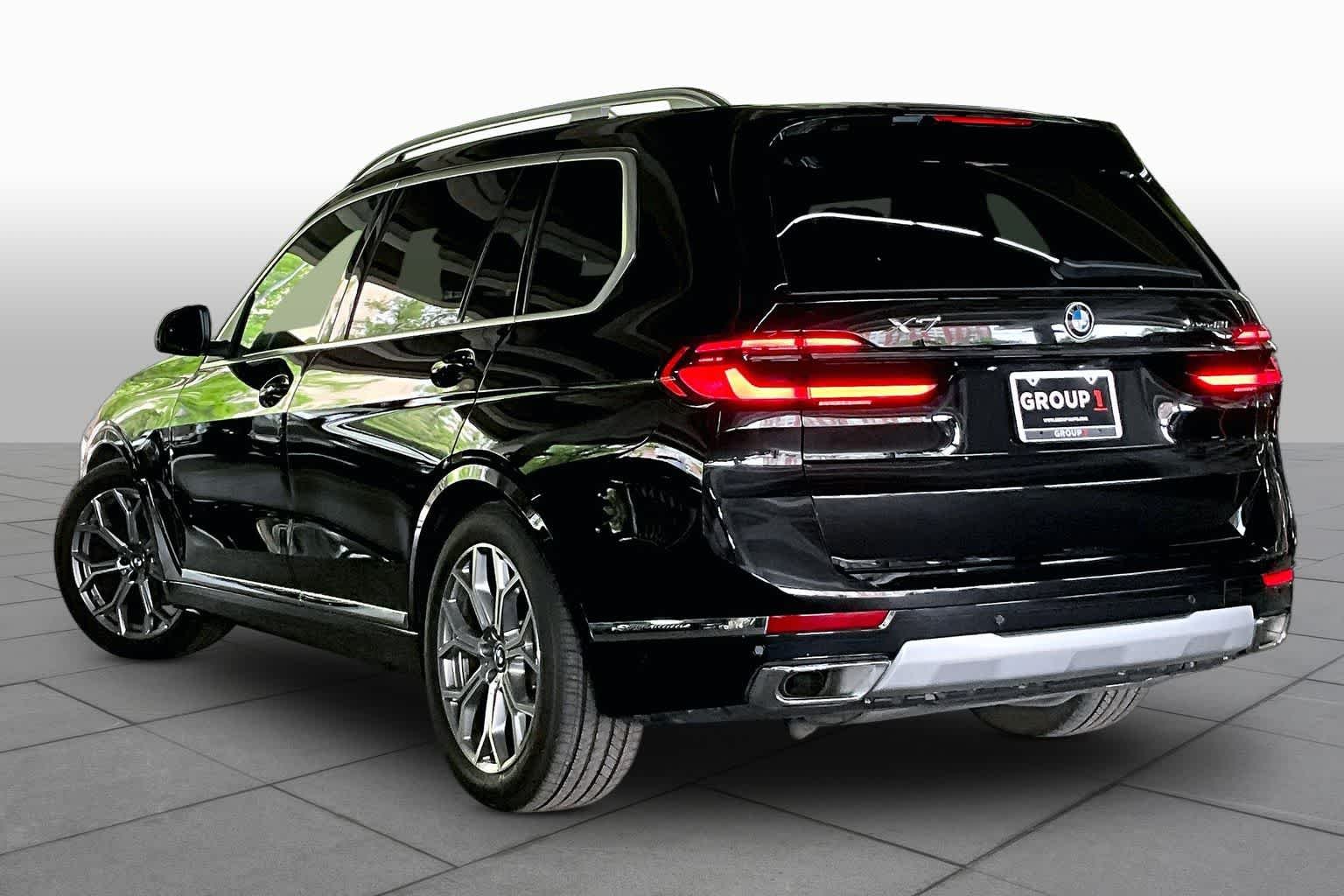 Certified Used 2026 Black Sapphire Metallic BMW xDrive40i image 11