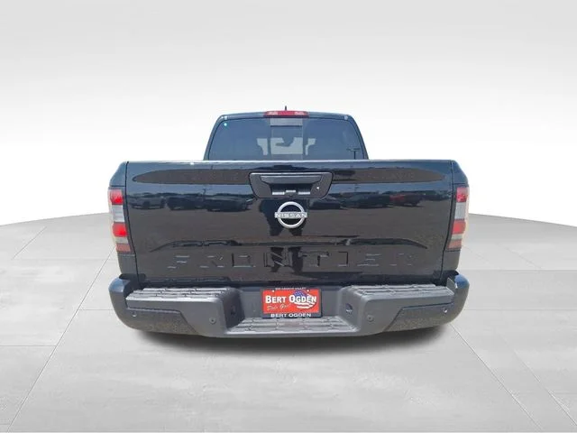 New 2027 Super Black Nissan Crew Cab SV image 6