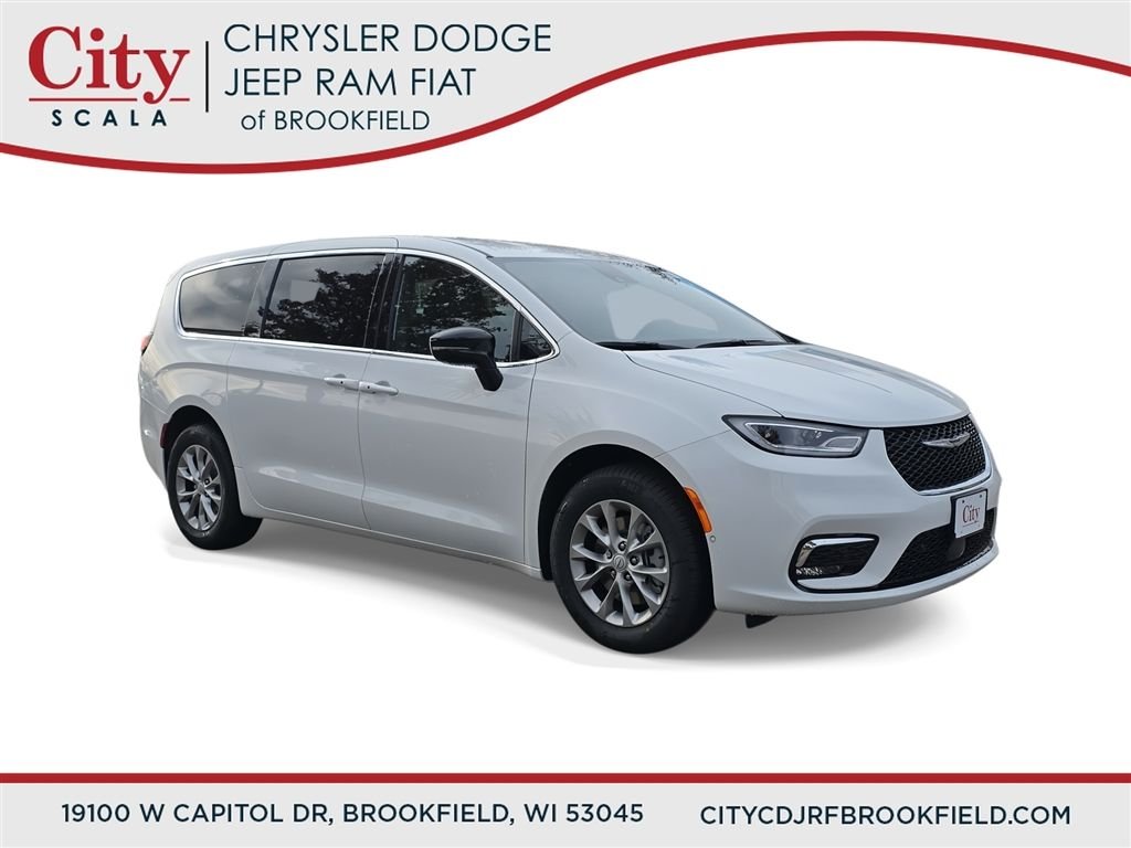 2026 Chrysler Pacifica Select AWD's photo