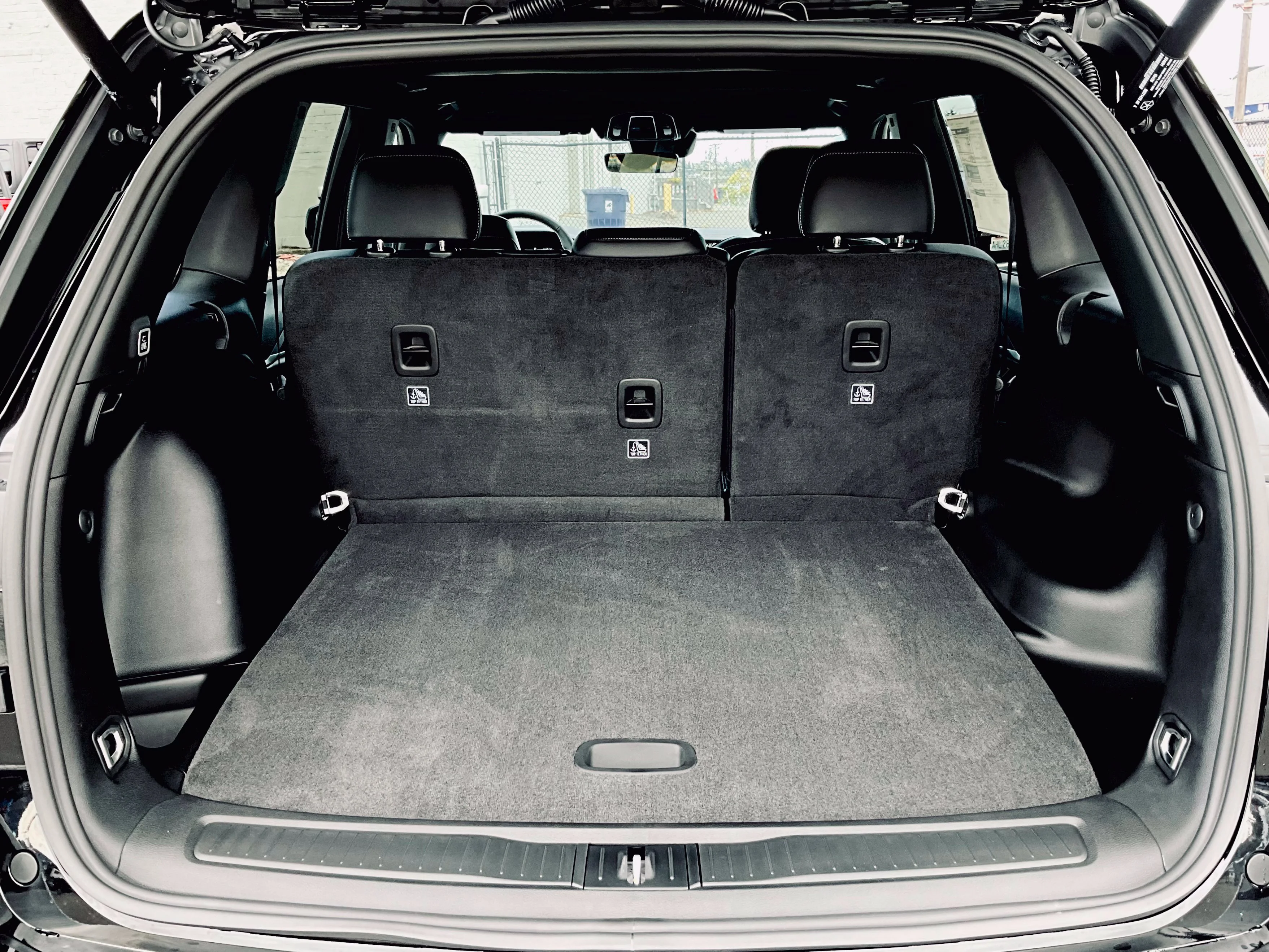 New 2027 Black Jeep Laredo Altitude image 21