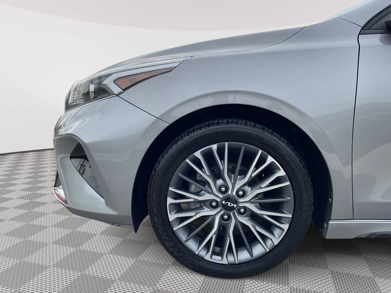 Used 2022 Steel Gray Kia GT-Line image 11