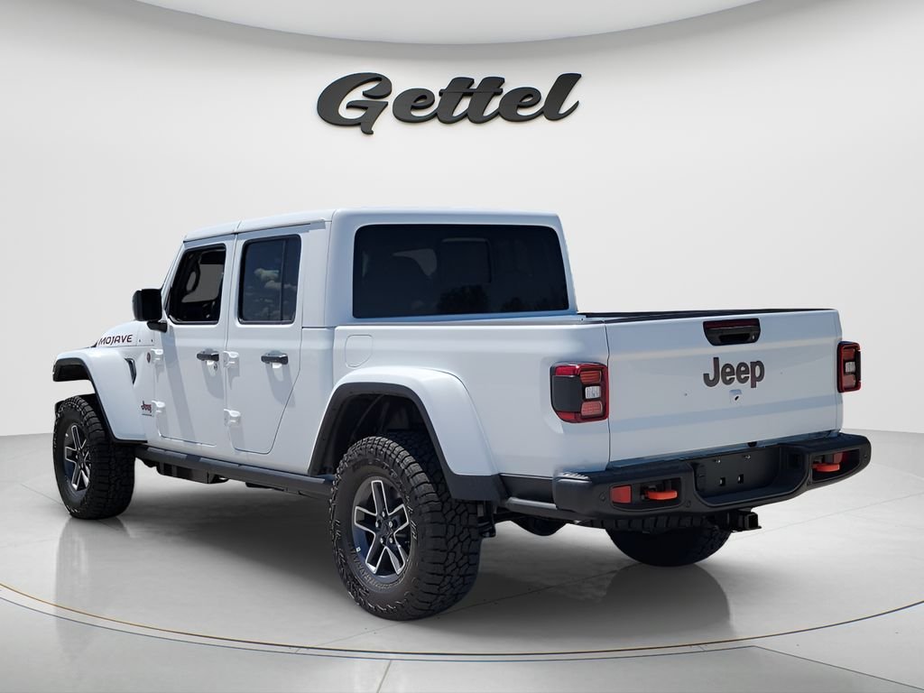 New 2026 Bright White Clear-Coat Exterior Paint Jeep Mojave X image 6
