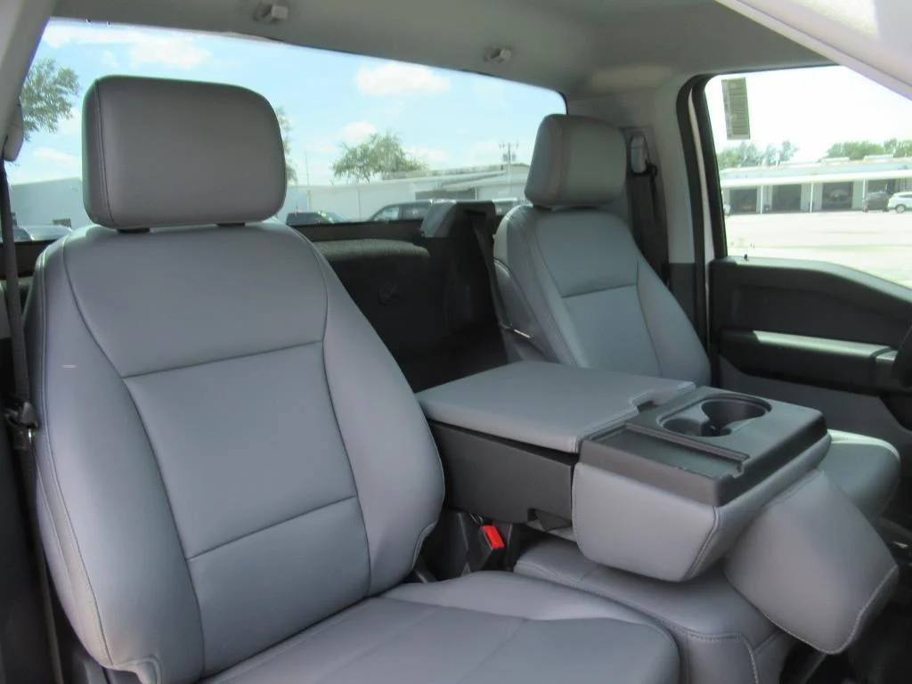 New 2024 Oxford White Ford F-250® XL image 10