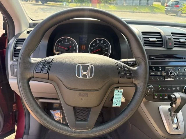 Used 2011 Red Honda SE image 9
