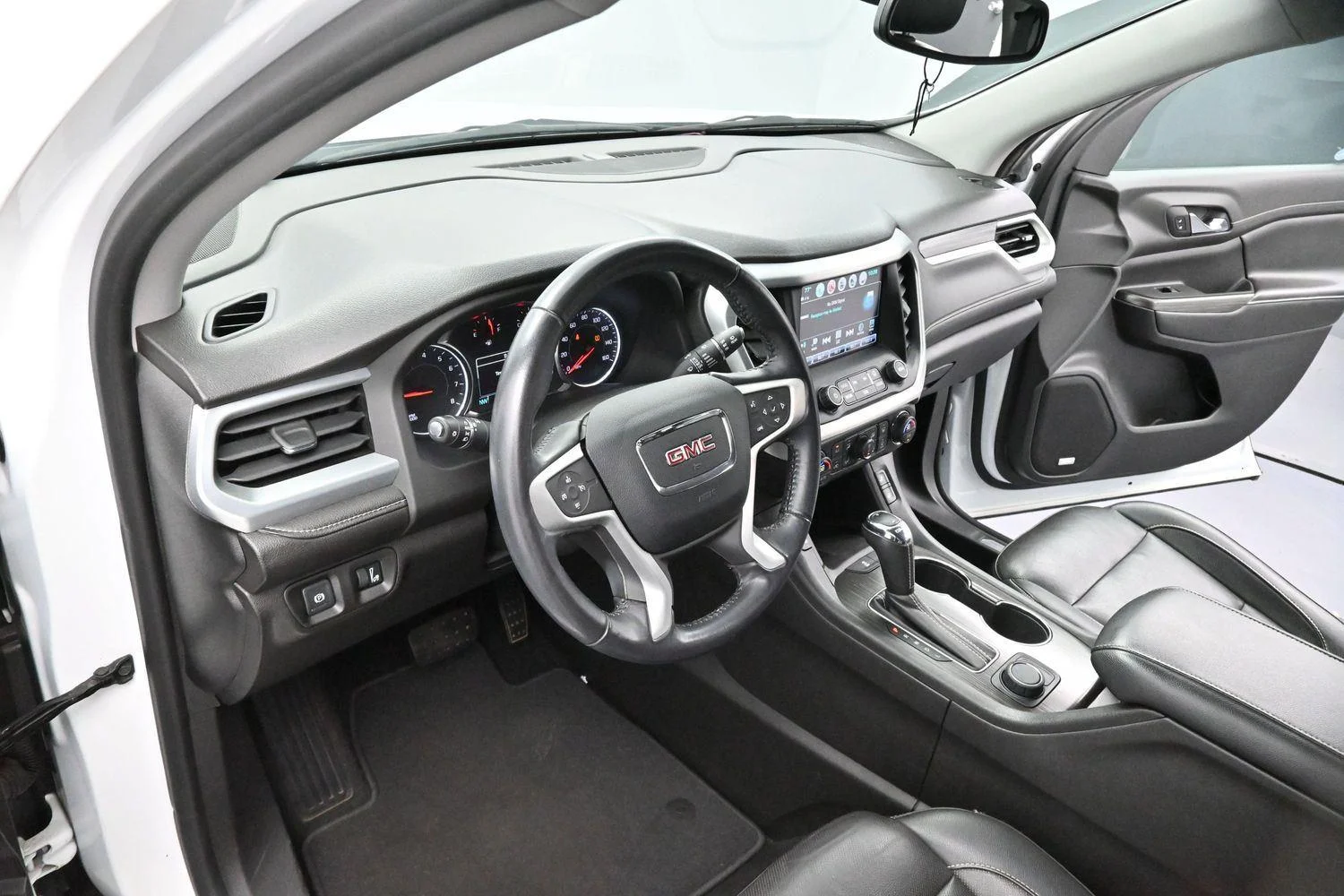 Used 2019 Summit White GMC SLT image 13