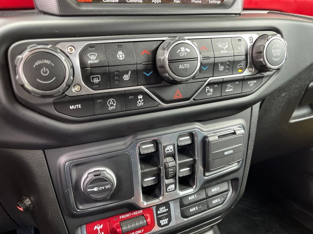 Used 2023 High Velocity Clearcoat Jeep Rubicon image 41