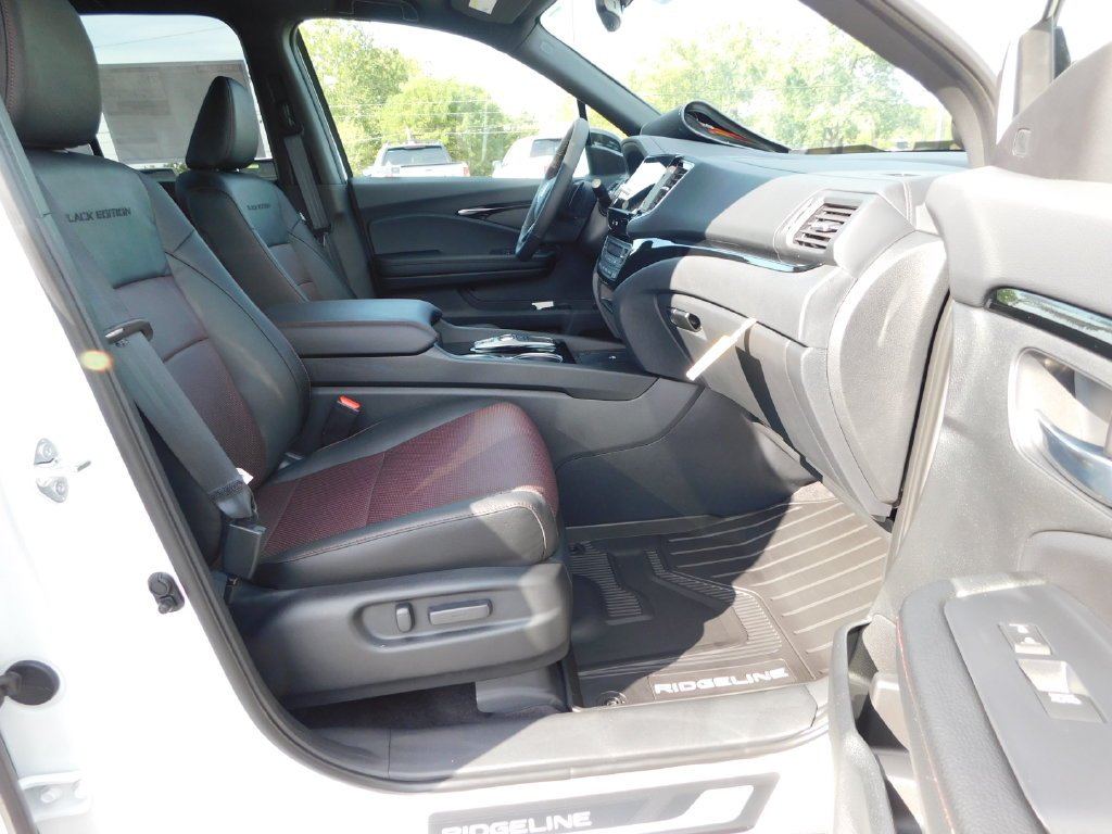 New 2026 Platinum White Pearl Honda Black Edition image 21