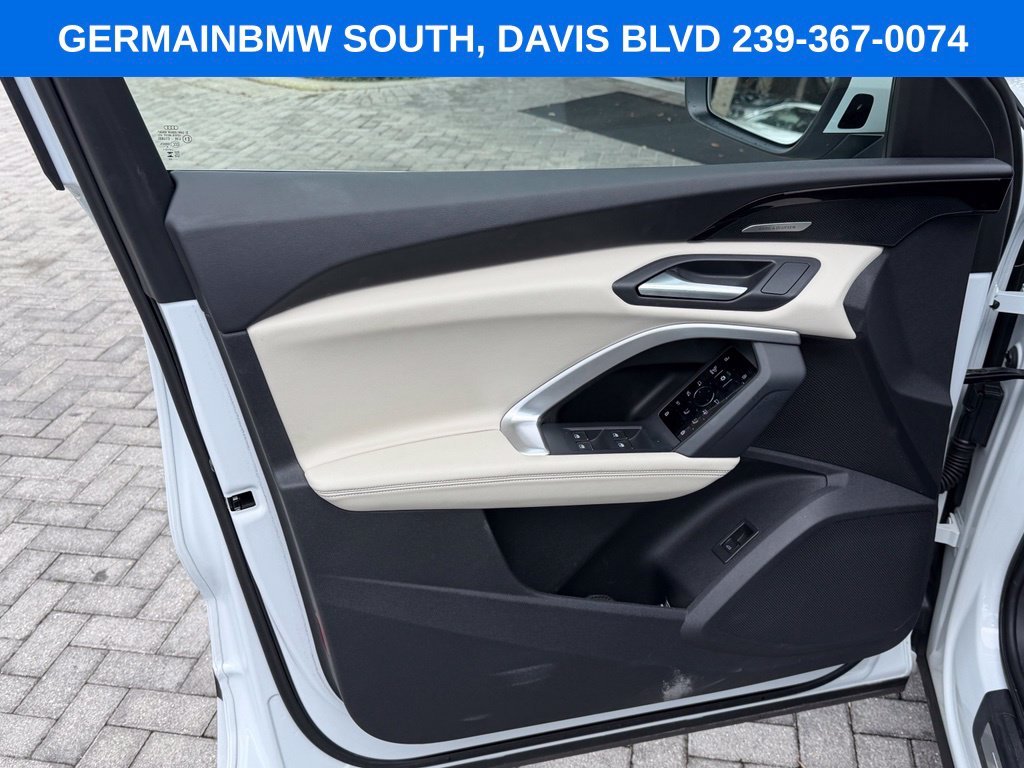 Used 2025  Audi 2.0T Prestige image 11