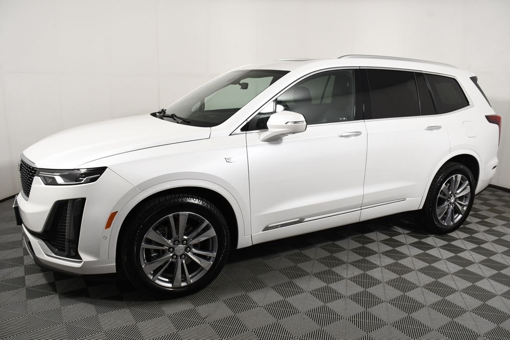 Used 2023 Cadillac XT6 Premium Luxury with VIN 1GYKPDRS1PZ153177 for sale in Richfield, Minnesota