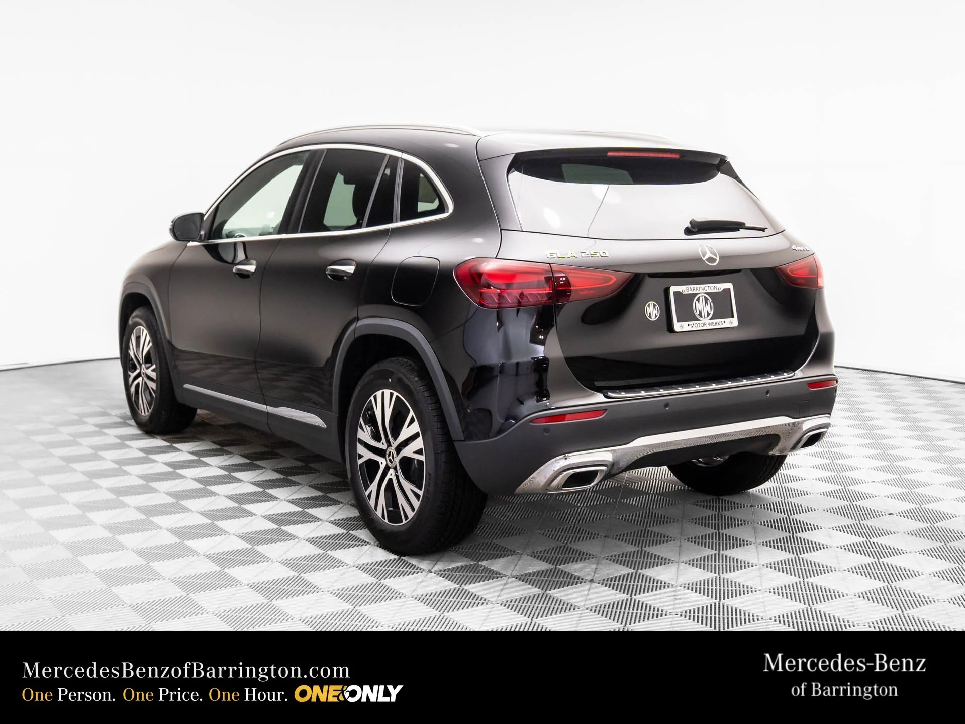 New 2026 Black Mercedes-Benz GLA 250 image 3