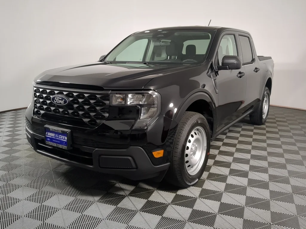 New 2026 Shadow Black Ford XL image 4