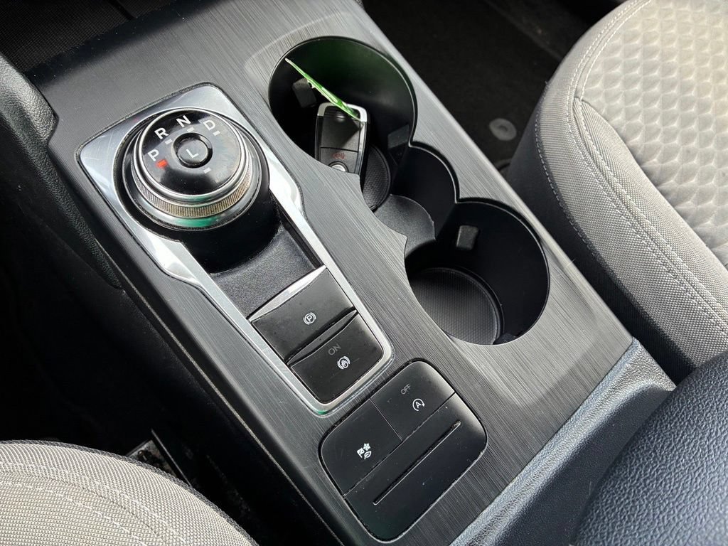 Used 2020  Ford SE image 29