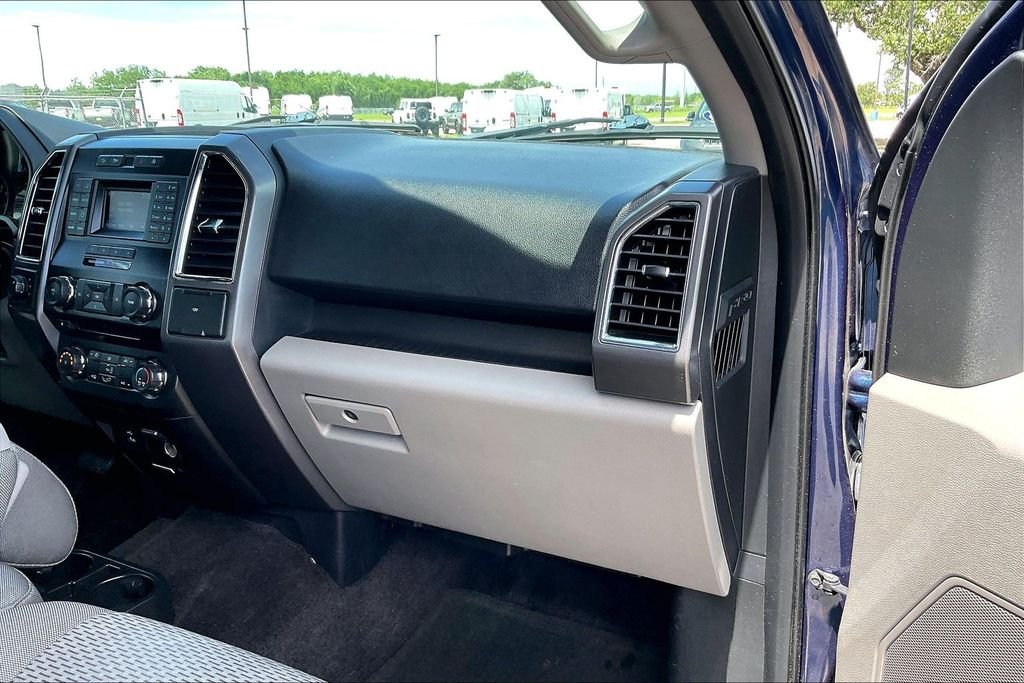 Used 2016 Blue Ford XLT image 23
