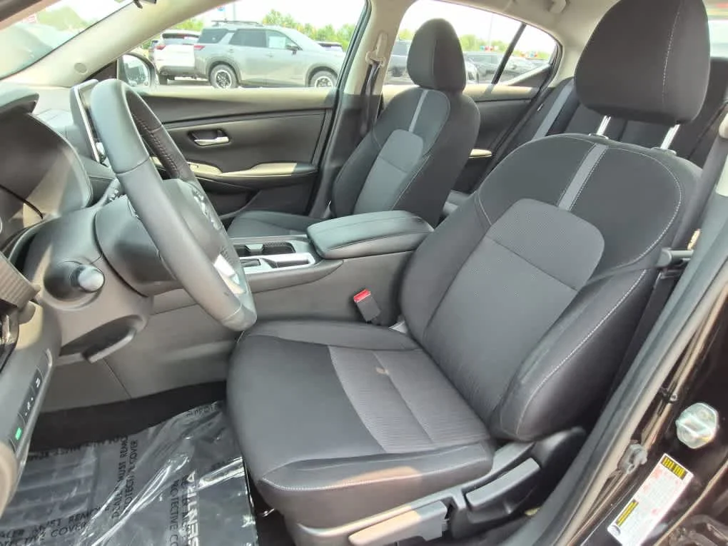 Used 2023 Super Black Nissan SV image 10