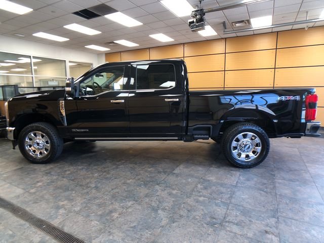 New 2026 Agate Black Metallic Ford F-250® Lariat® image 4