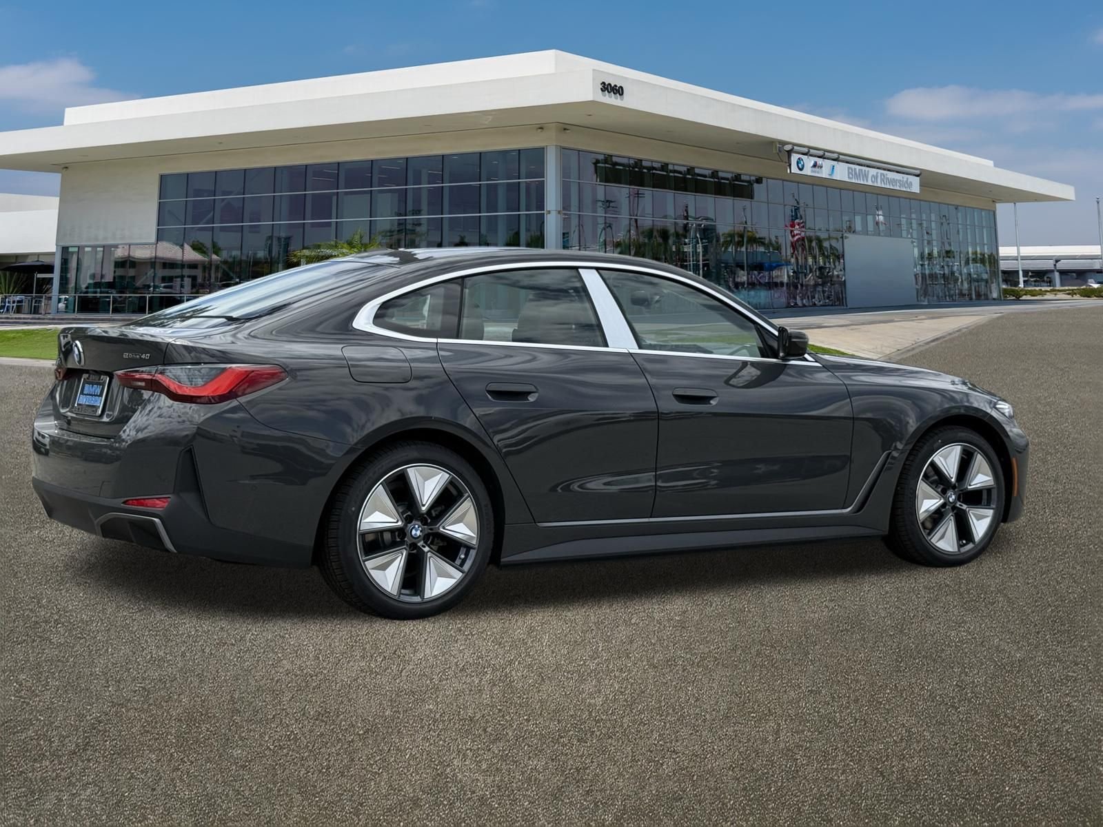 2026 BMW i4 40 - Photo 11