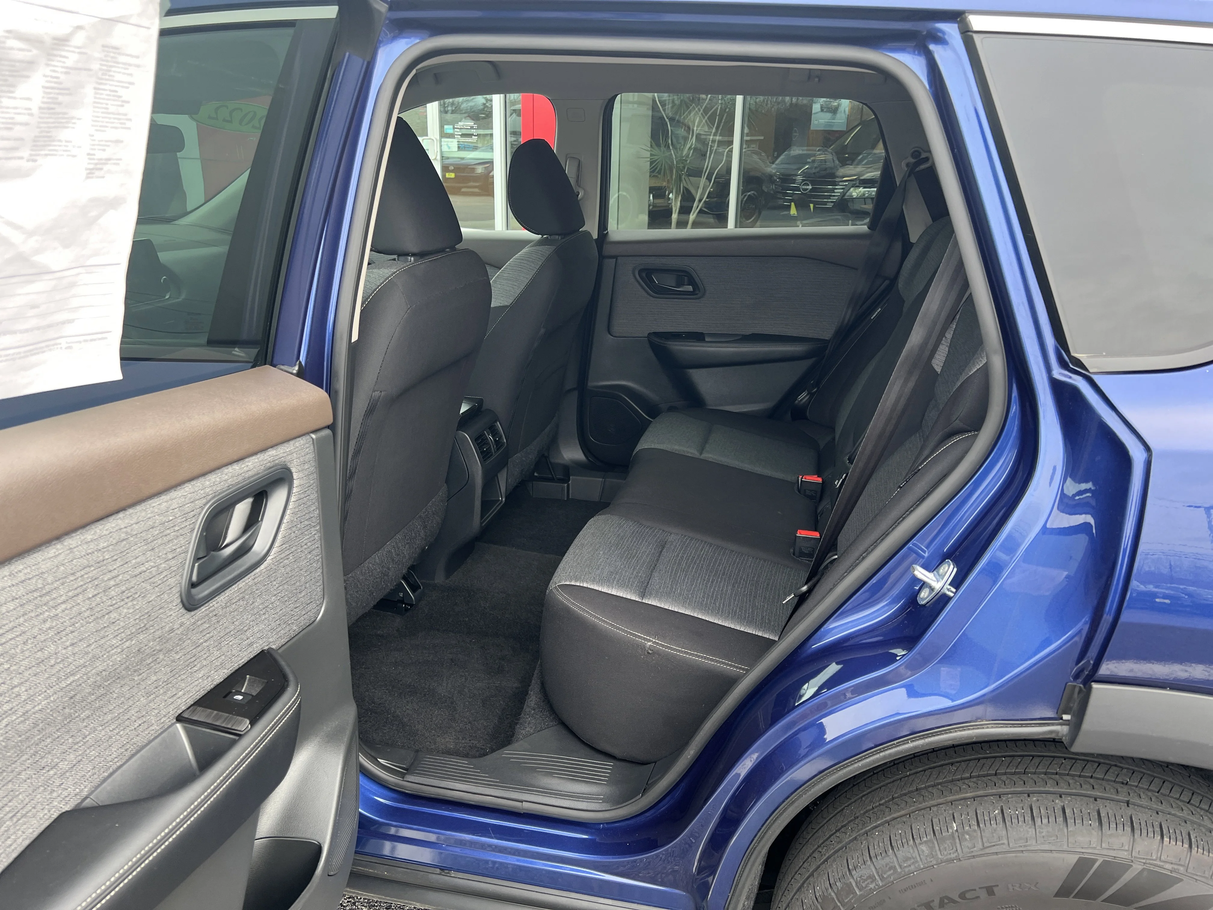 2022 Nissan Rogue S - Photo 6