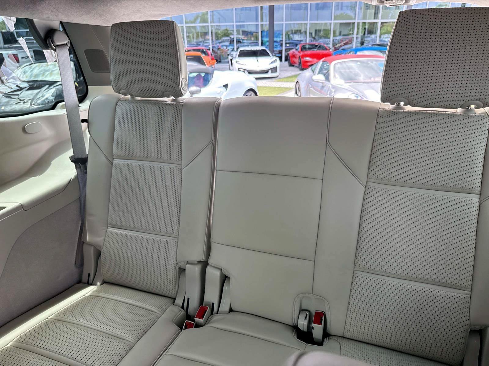 Used 2024 Crystal White Tricoat CADILLAC Sport Platinum image 14