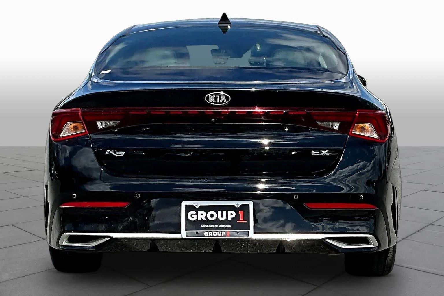 Used 2021 Ebony Black Kia EX image 9