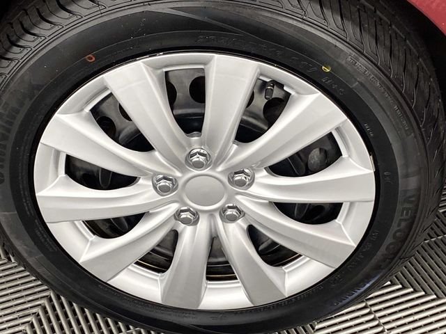 Used 2023 Red Subaru Base image 27